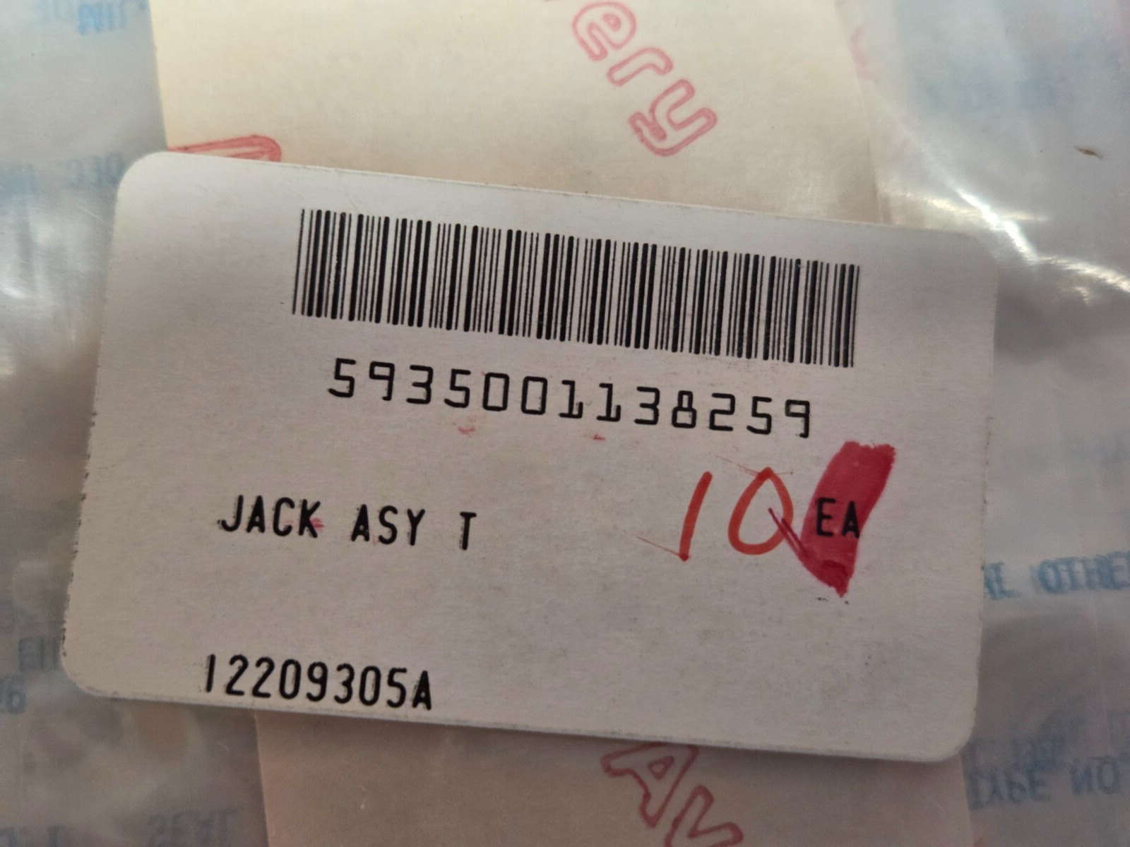 ‘1 PIECE’ – PN# 43997-506-3 – BOEING – JACK ASSY – NSN: 5935-00-113-8259