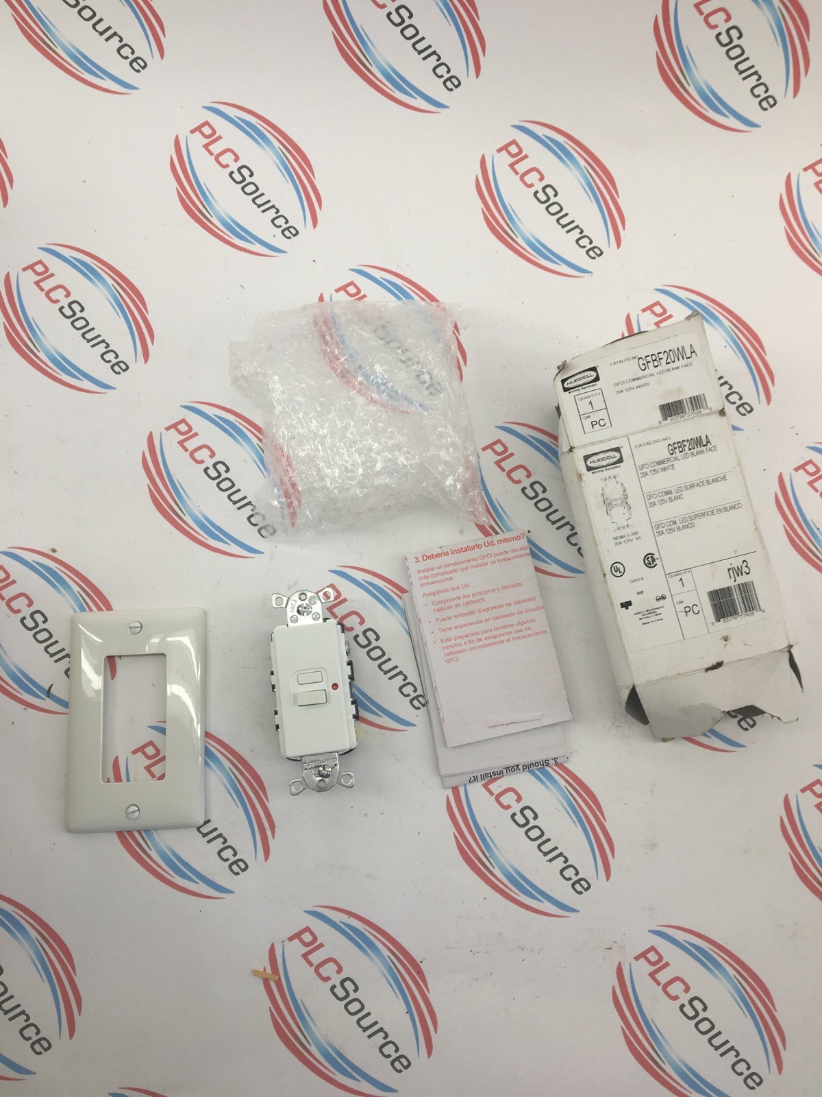 HUBBELL WIRING SYSTEMS GFBF20WLA GFCI COMMERCIAL LED BALNK FACE 20A 125V WHITE