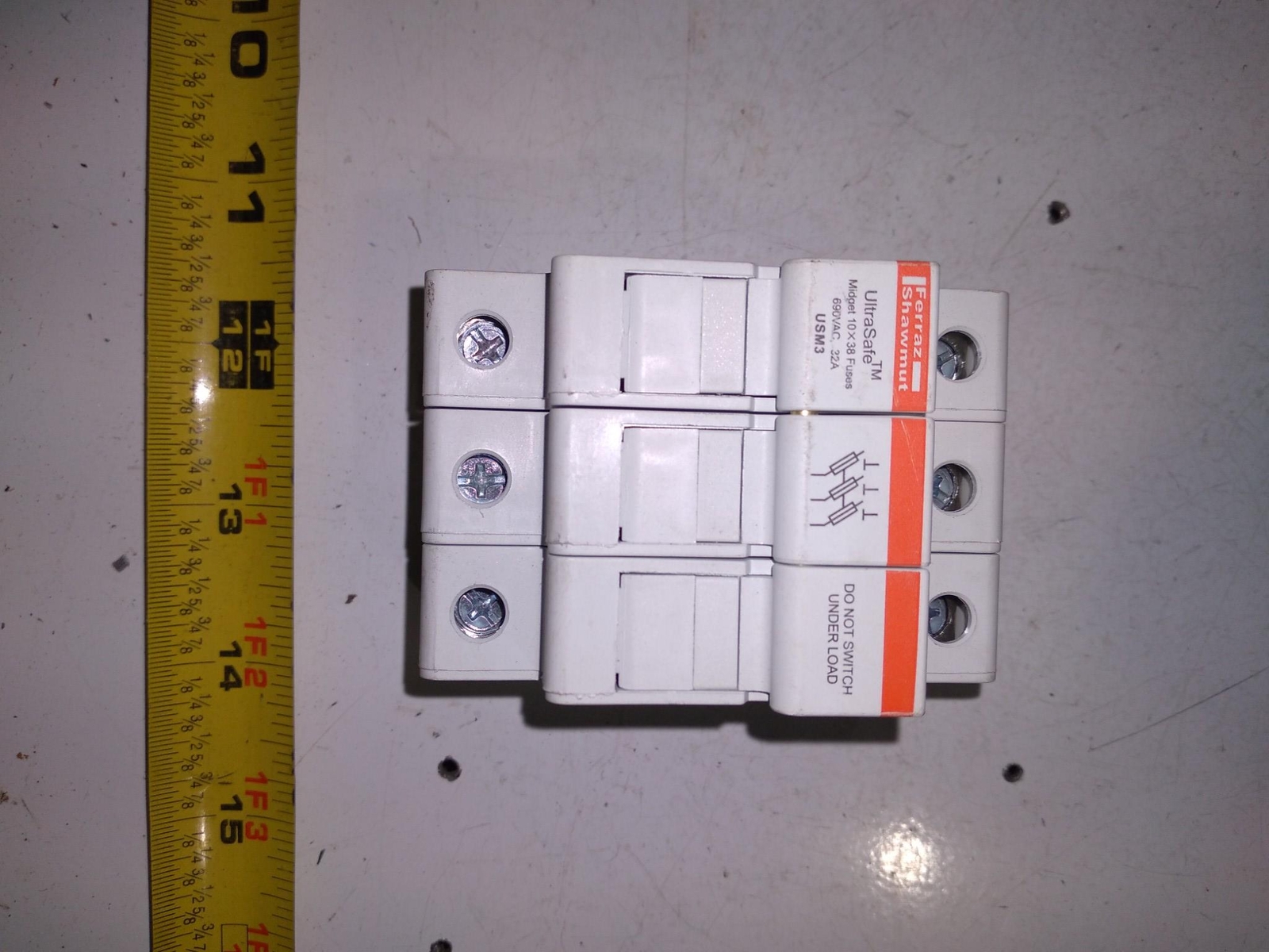 FERRAZ SAWMUT 10X38 MERSEN USM3 C218548 30-32A 600-800VAC 1000VDC 100-200KA RMS