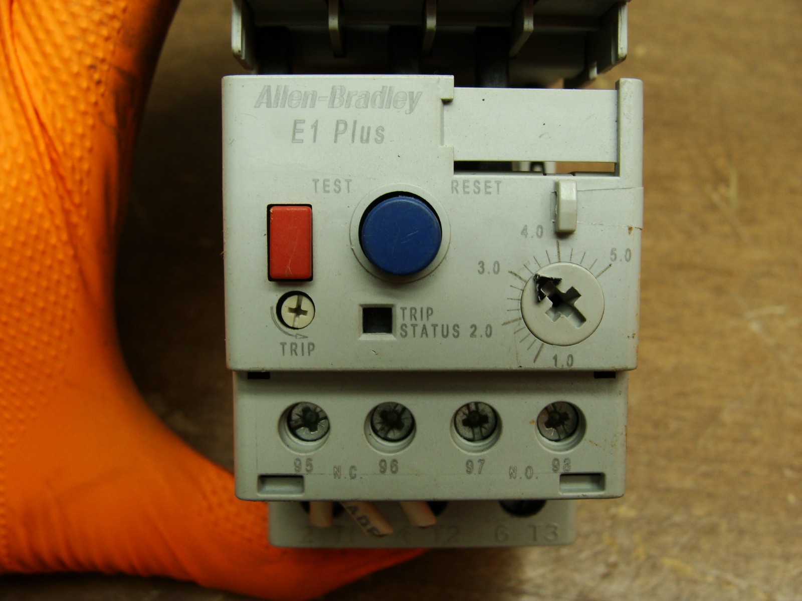 ALLEN BRADLEY 100-C09*10 SER A CONTACTOR W/193-ED1CB SER C OVERLOAD RELAY