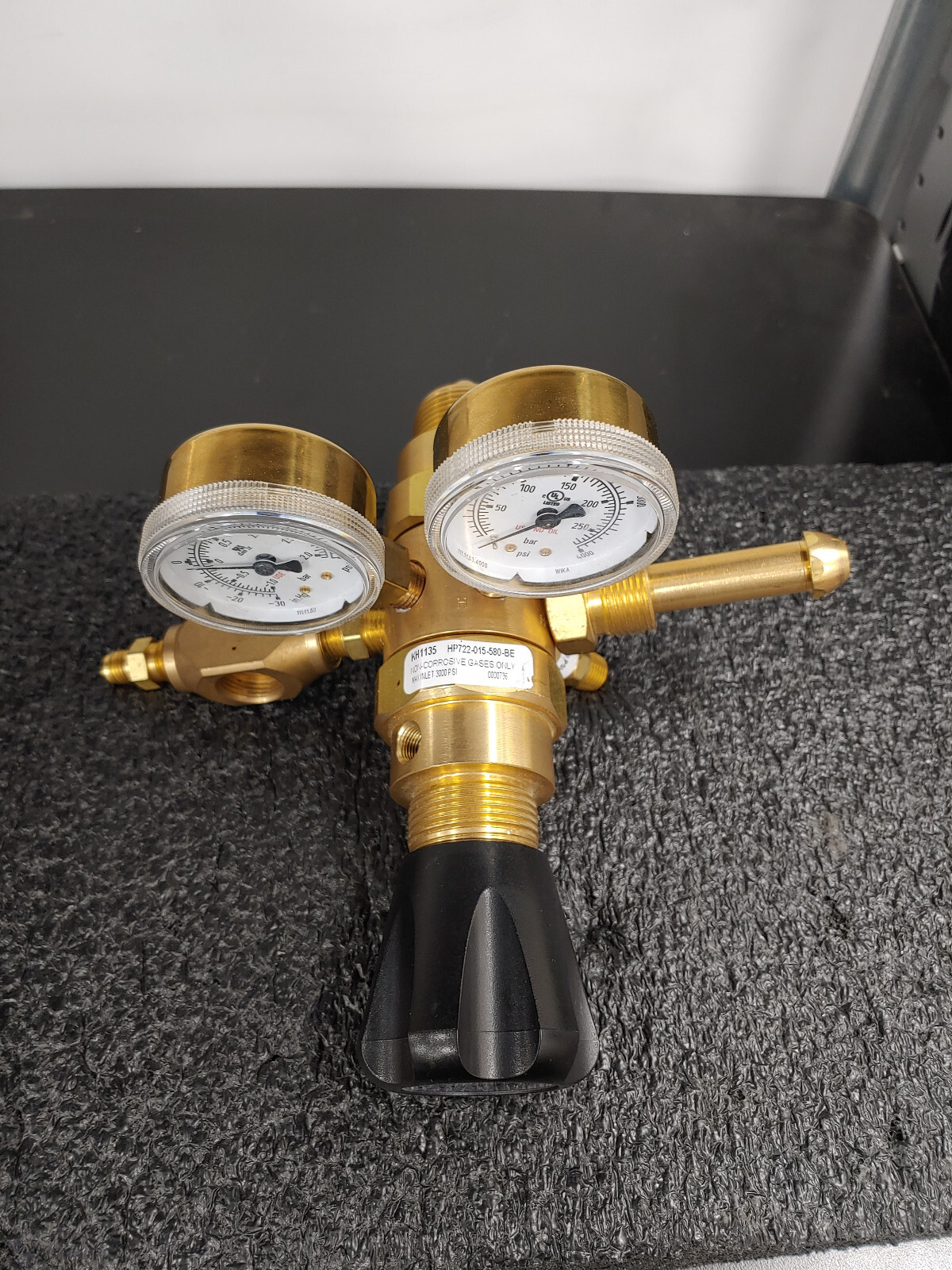 HARRIS KH1135 High Purity Two Stage Gas Regulator