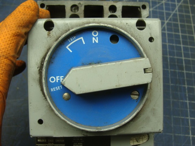 GE TED136Y150 MOLDED CASE SWITCH CIRCUIT BREAKER 150A 3 POLE 600V W/DIAL SWITCH