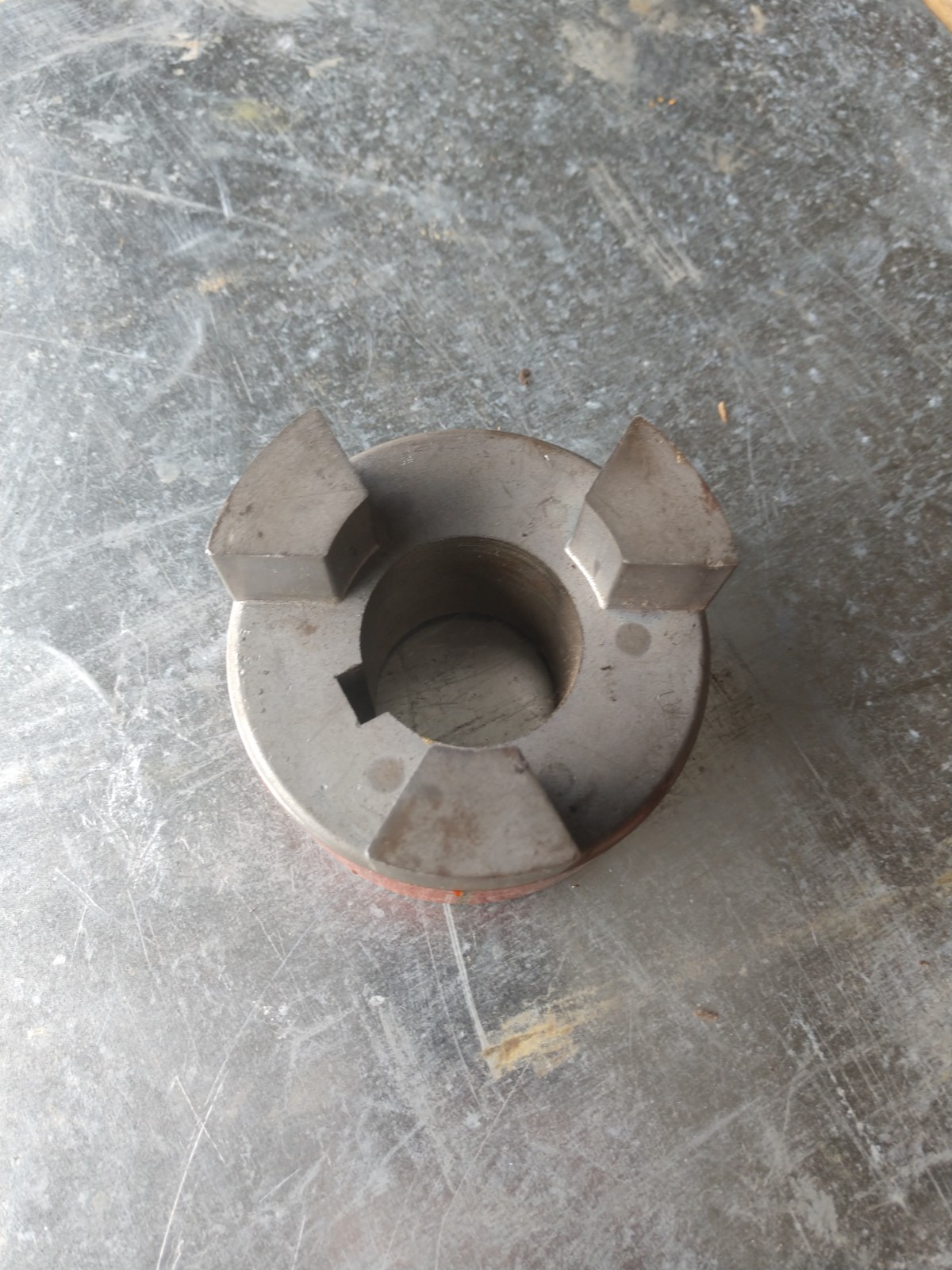 LOVEJOY JAW COUPLING HUB L-110 1.500″ 1-1/2″ BORE BRAND NEW NOS