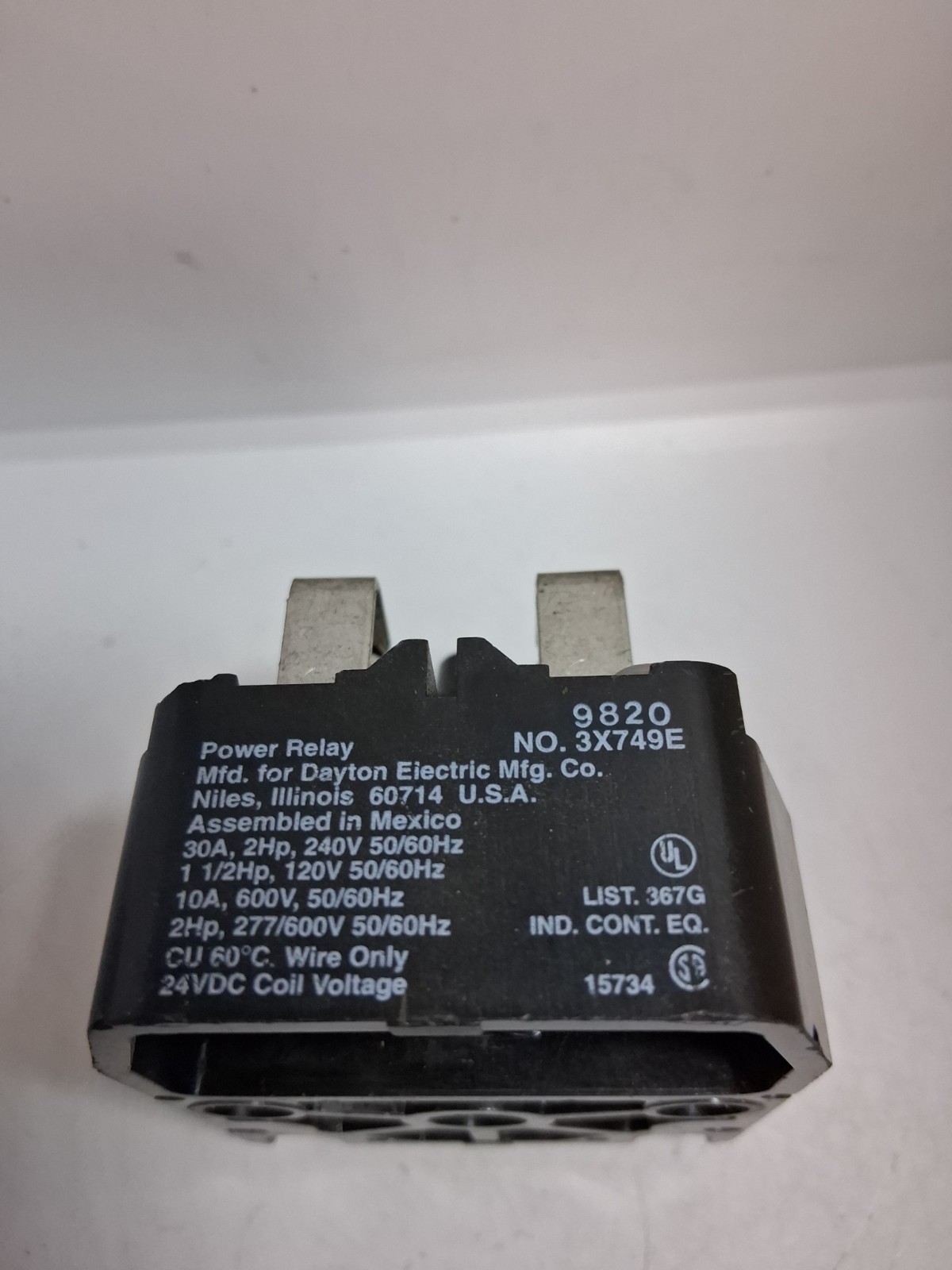 DAYTON 3X749E POWER RELAY 30A 2HP 240V 50/60HZ