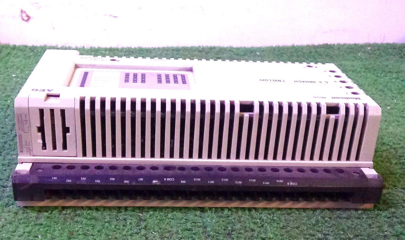 1 USED SCHNEIDER MODICON 110CPU31101 MICRO CPU AC PS AC I/O 115V **MAKE OFFER**