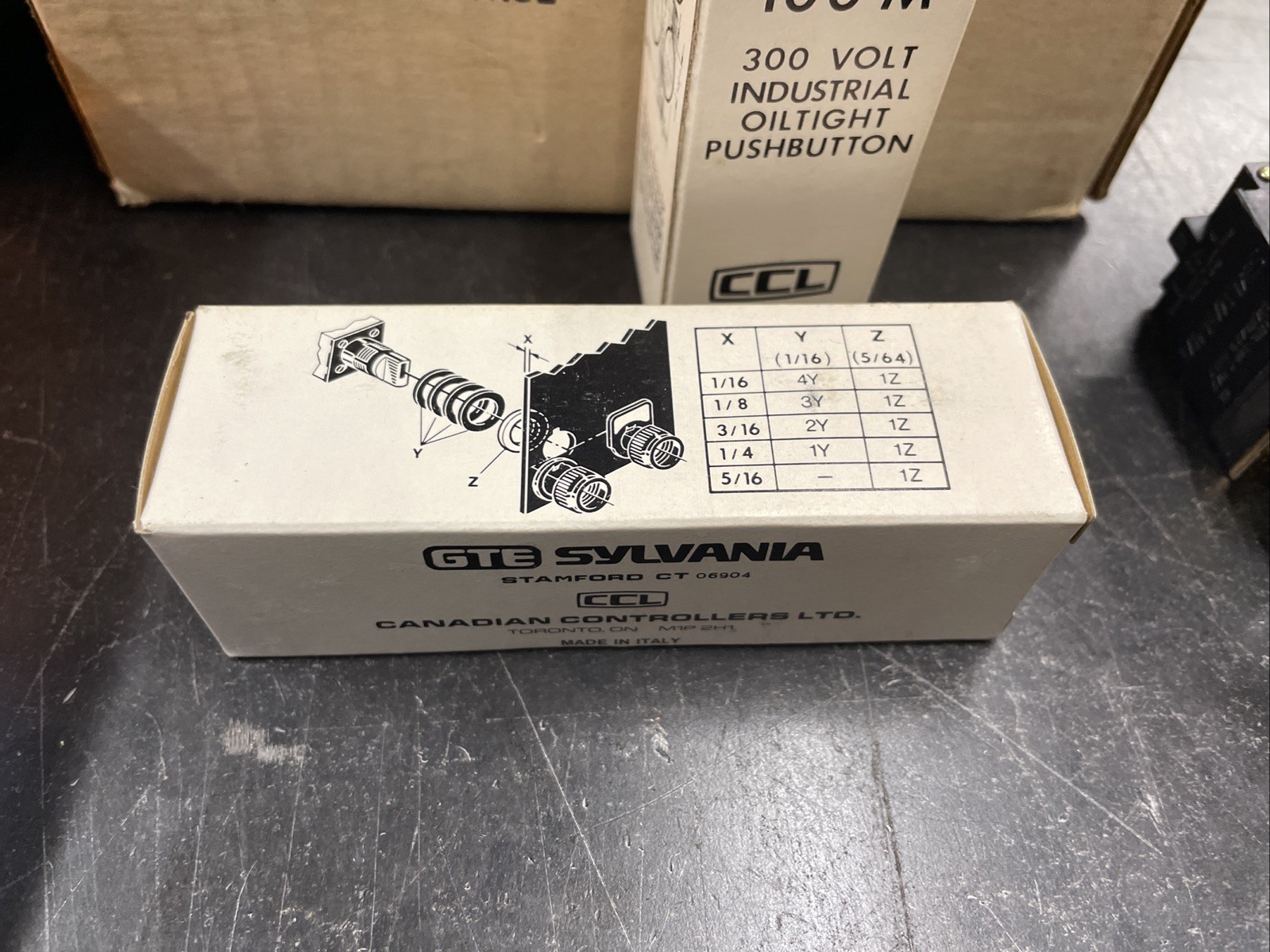 Lot o 3 New Vintage Sylvania 100M-CG9ZB Selector Switch 300V Industrial Oiltight