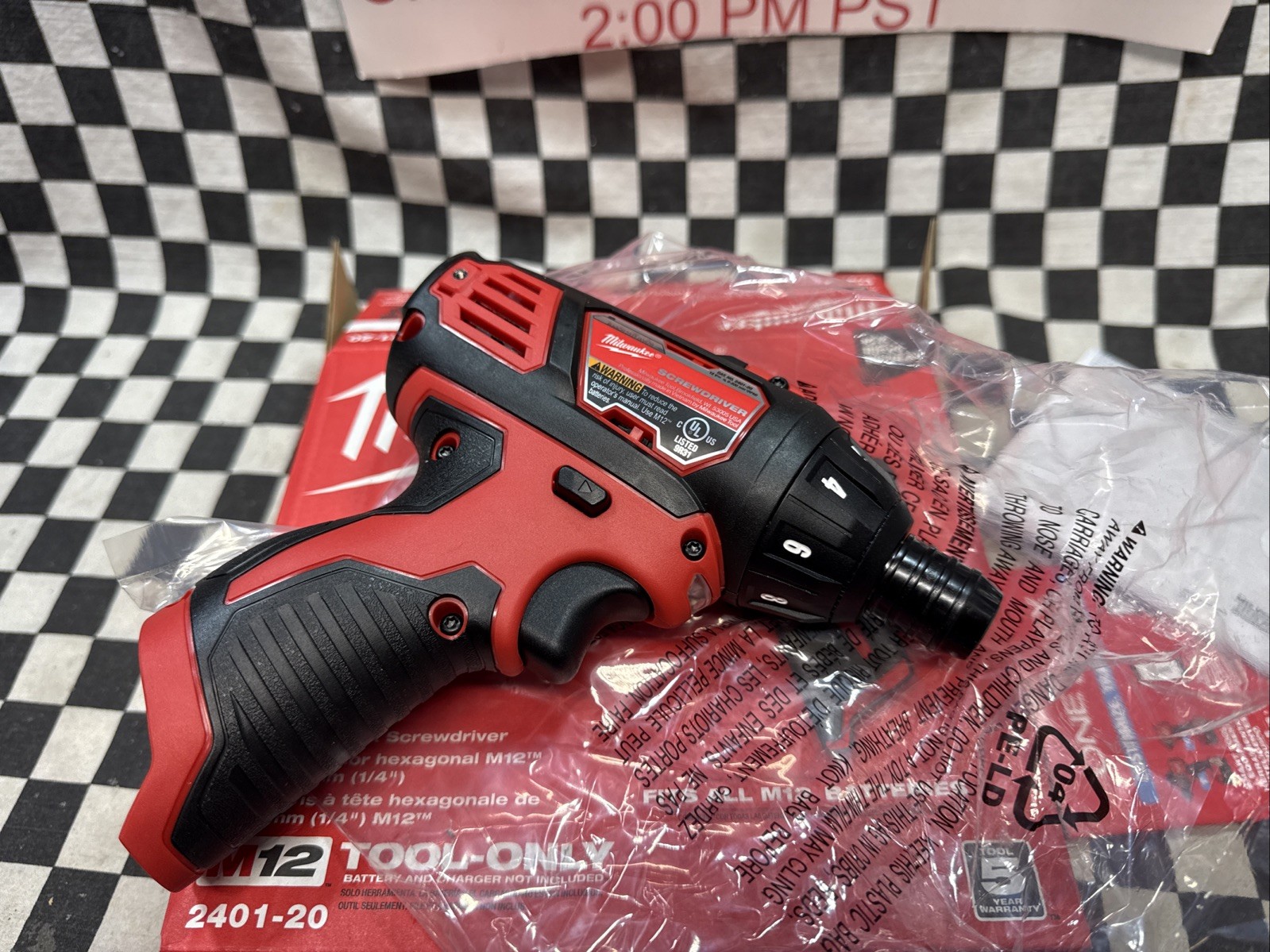 MILWAUKEE Screwdriver 1/4″ Drive Size + BATTERY PACK LI-IO, 2401-20 & 48-11-2001