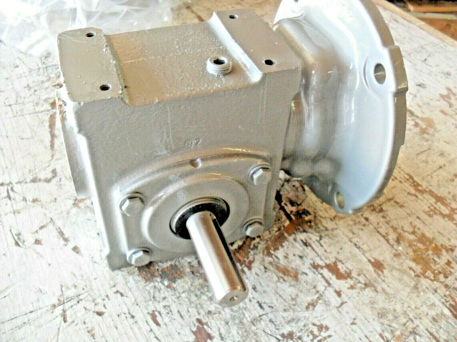 Tigear 2 – 15QZ1056 – 3/4″ Shaft – 5/8″ Bore 0 10:1 Ratio NEW