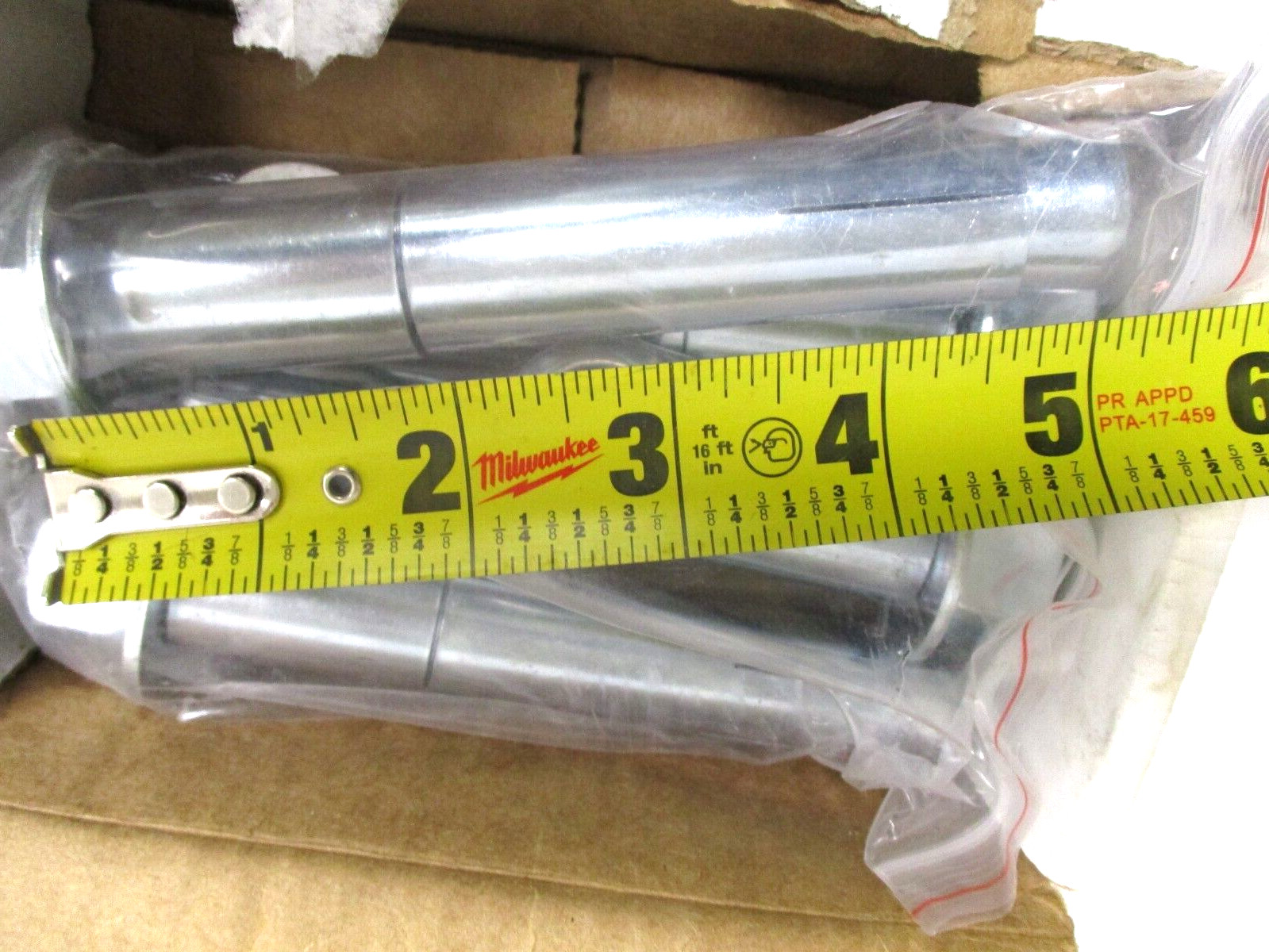 ULINE , H-2121 , CONCRETE INSTALLATION KIT ,( 4-BOLTS PER BOX ), 5-BOXES PER LOT