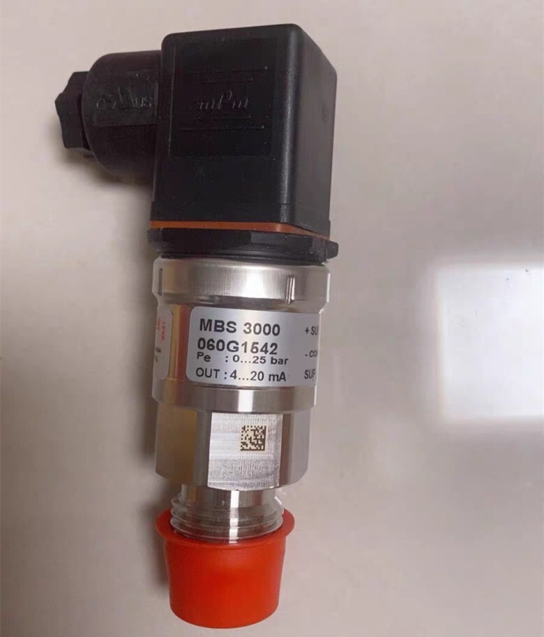 1PCS Danfoss MBS3000 060G1542 pressure sensor