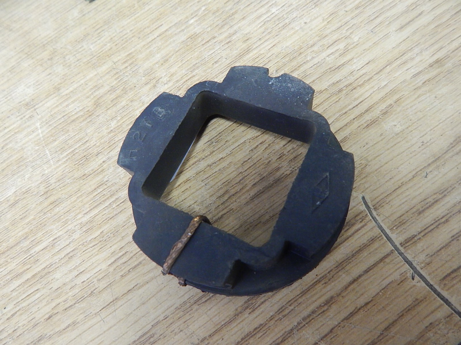 H H27B Grommet Collar Seal “J” *FREE SHIPPING*