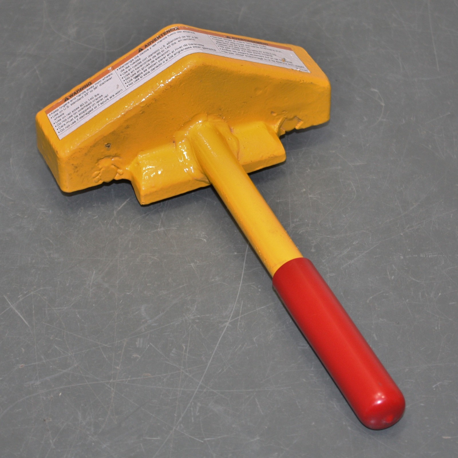 (2) Vestil Railcar Wheel Chock SRC-1, 7-1/2″ x 12-1/2″ x 3-3/4″, Yellow, Steel