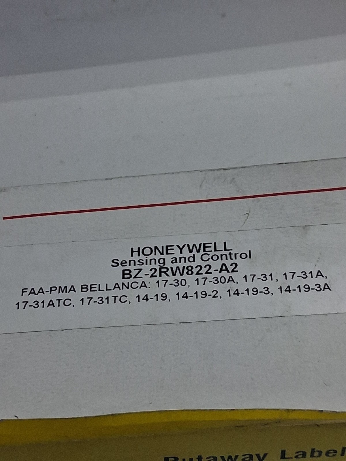 HONEYWELL BZ-2RW822-A2 LIMIT SWITCH ROLLER LEVER 15A 125, 250 OR 480VAC NIB