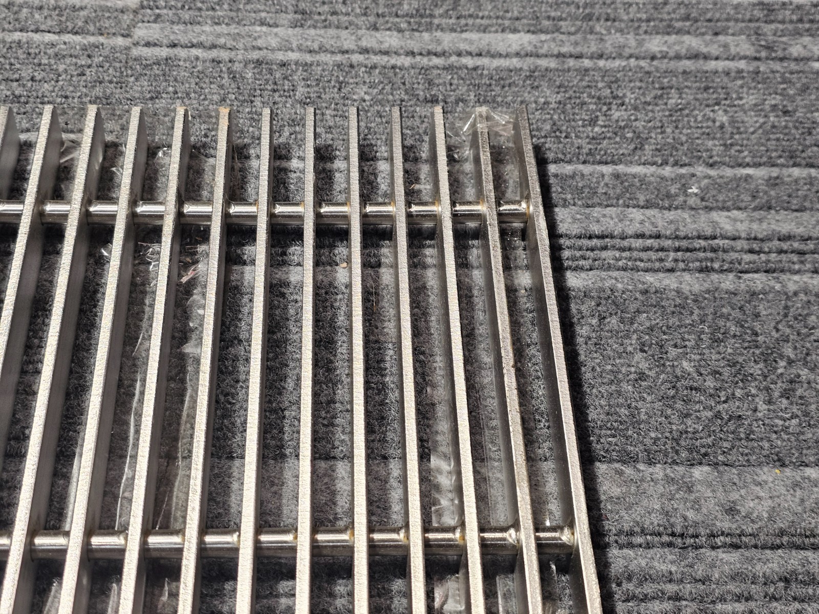 Replacement Cast Iron Grate 21″ Length x 16″ Width, Heavy Duty