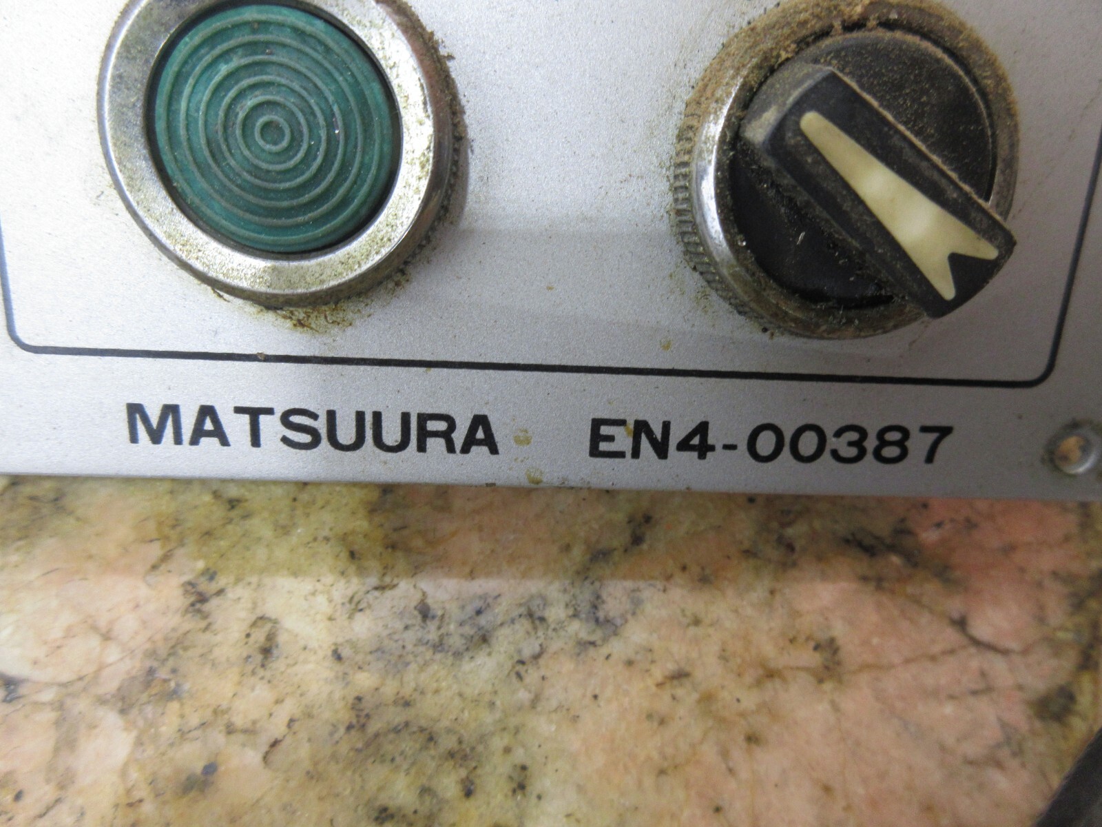 1981 MATSUURA MC-500V CNC MILL MAIN OPERATOR CONTROL PANEL EN4-00387 MGZ-10B