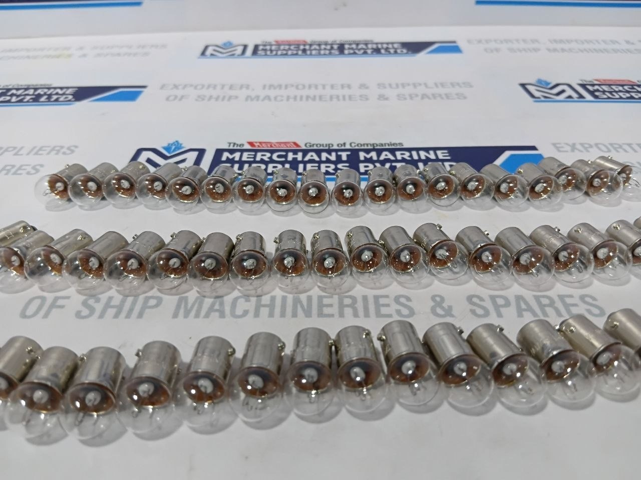 Izumi LS-3 30V1W-M Miniature Lamp Light Bulb (Lot of 59 Pcs)