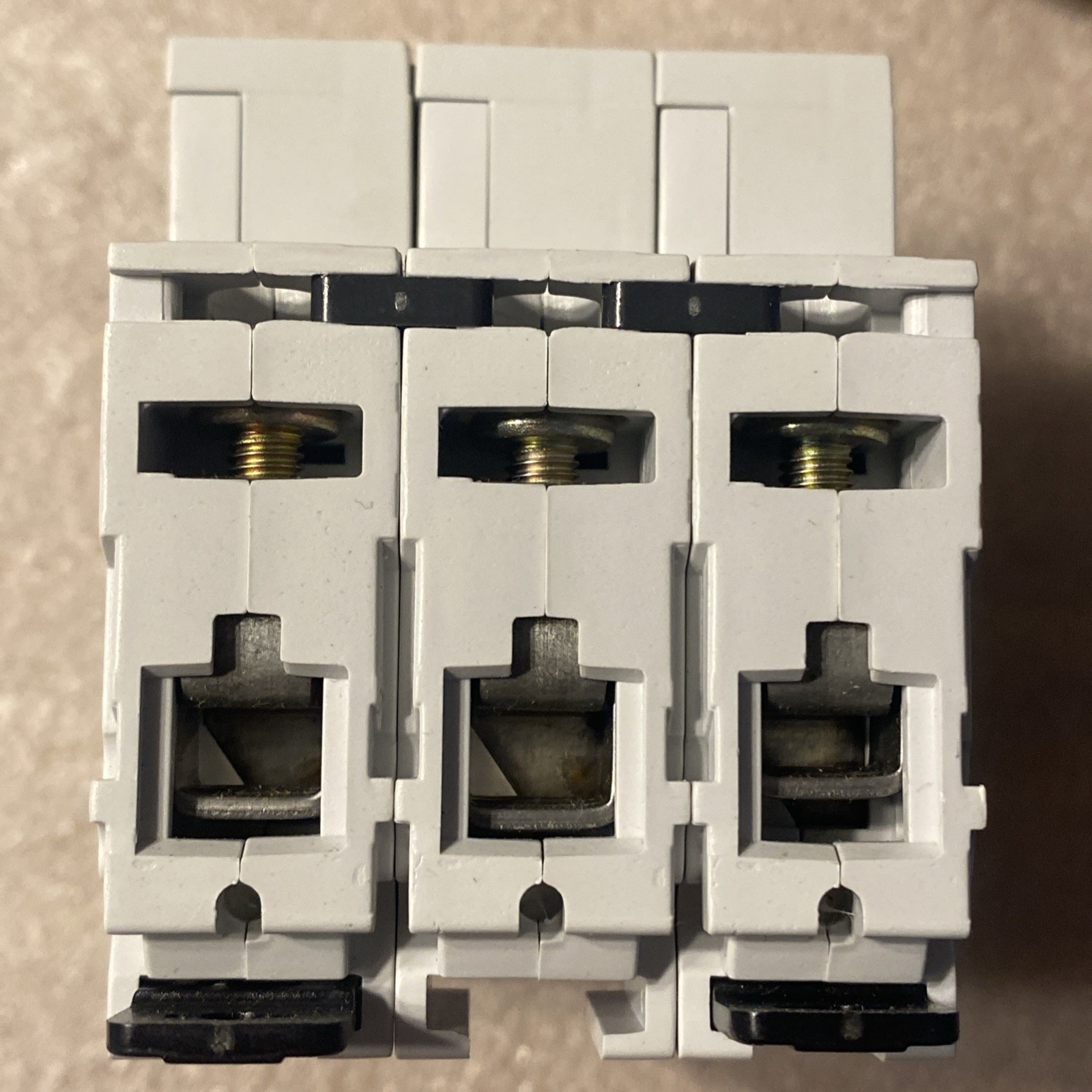 Eaton C63/3 Miniature Circuit Breaker 63A Amp 15kA 3Pole 278879 New