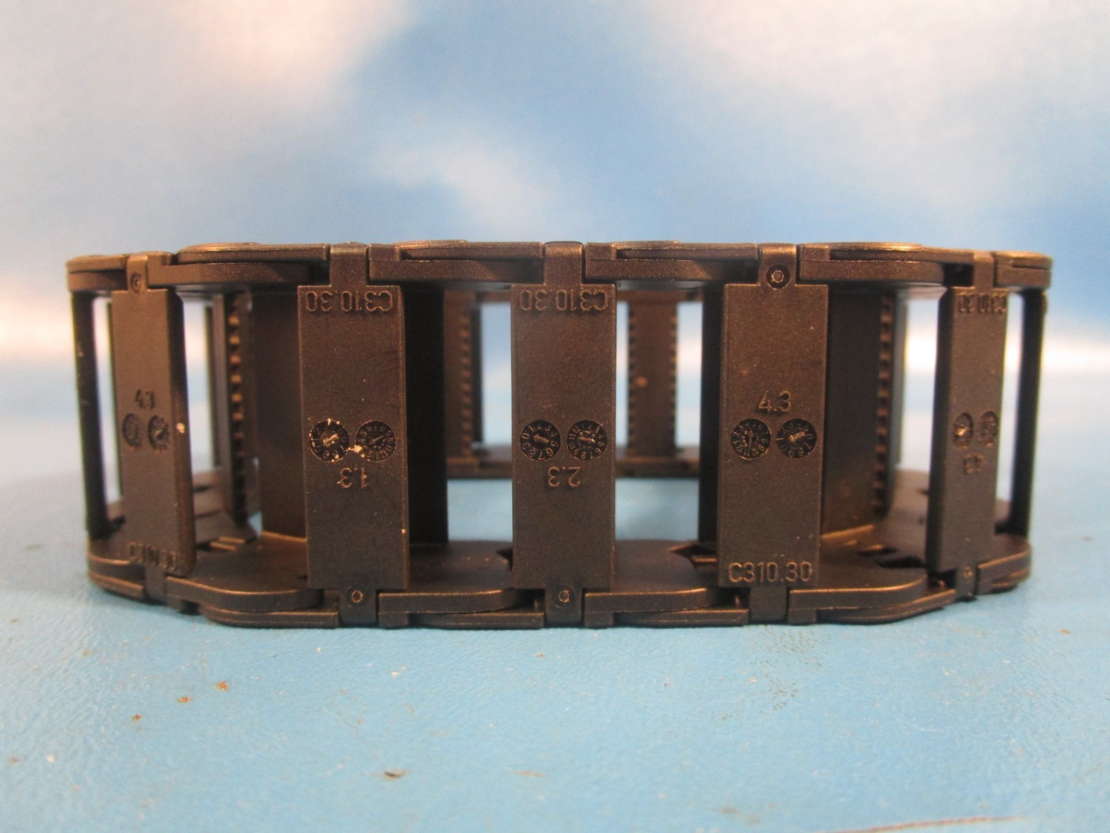 IGUS E2-1530038-1MC, E-Chain Cable Carrier, Plastic E2 Chain