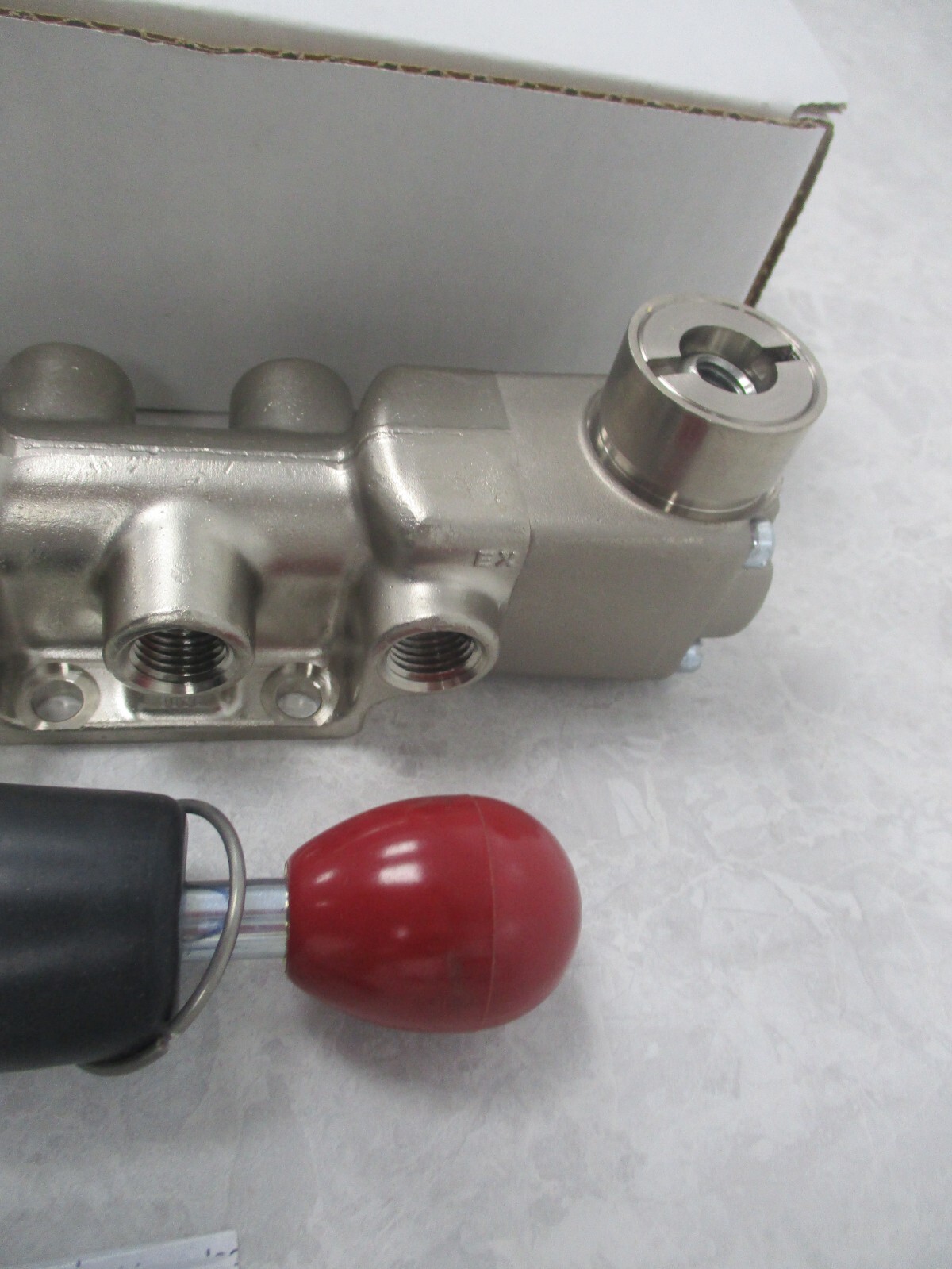 VERSA VZL-4302-167, 2 POSITION AIR VALVE, V0936