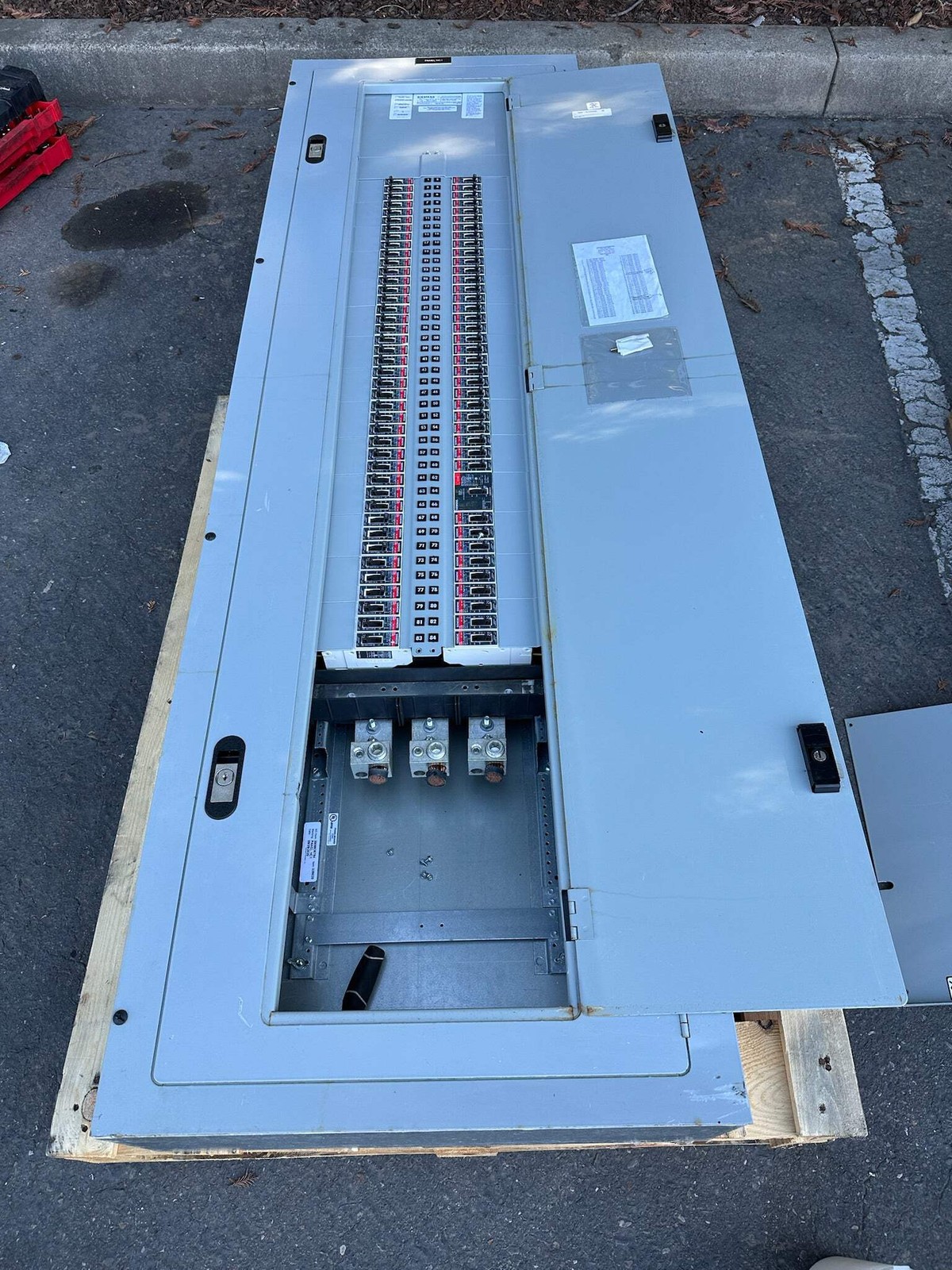 Siemens 480Y/277 V P3E80ML400FBS 400A 3-Phase Grow Light Panelboard 81 Breakers