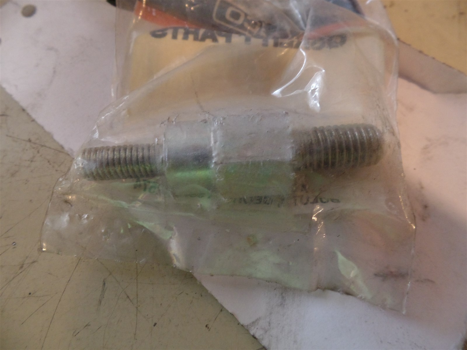 3814534M1 STUD BOLT AGCO MASSEY FERGUSON 4243 4253 4255 4260 4263 4270 4360 4370