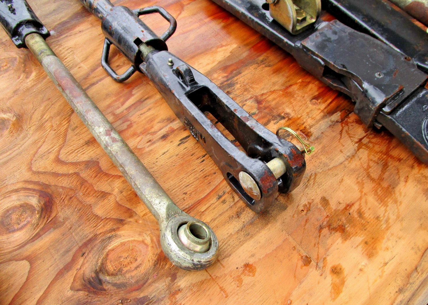 3 Point Lift Arms and Drop Pin Drawbar For Category 3 Tractor 80 -225 HP
