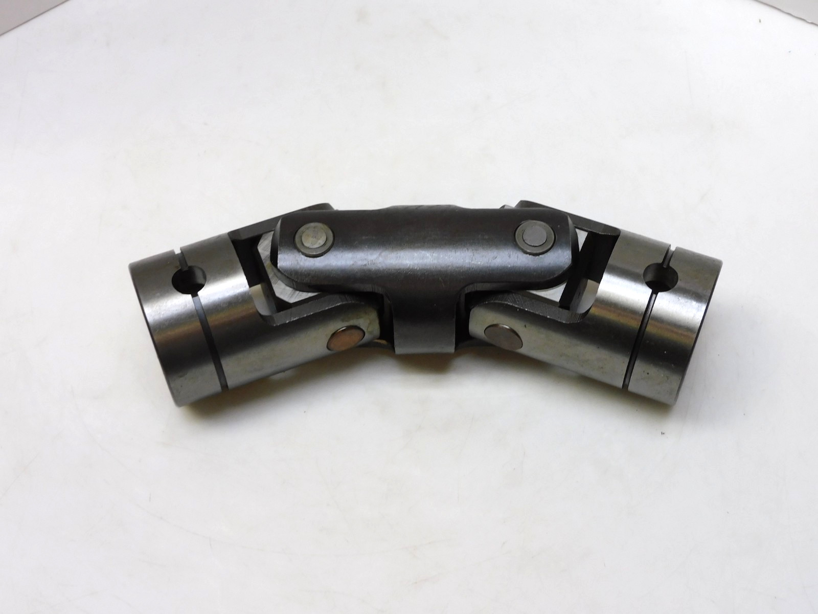 No Name 10″ Unkeyed Double Cross Universal Joint 1-9/16″ Bore 2-5/8″od 9/16″ pin