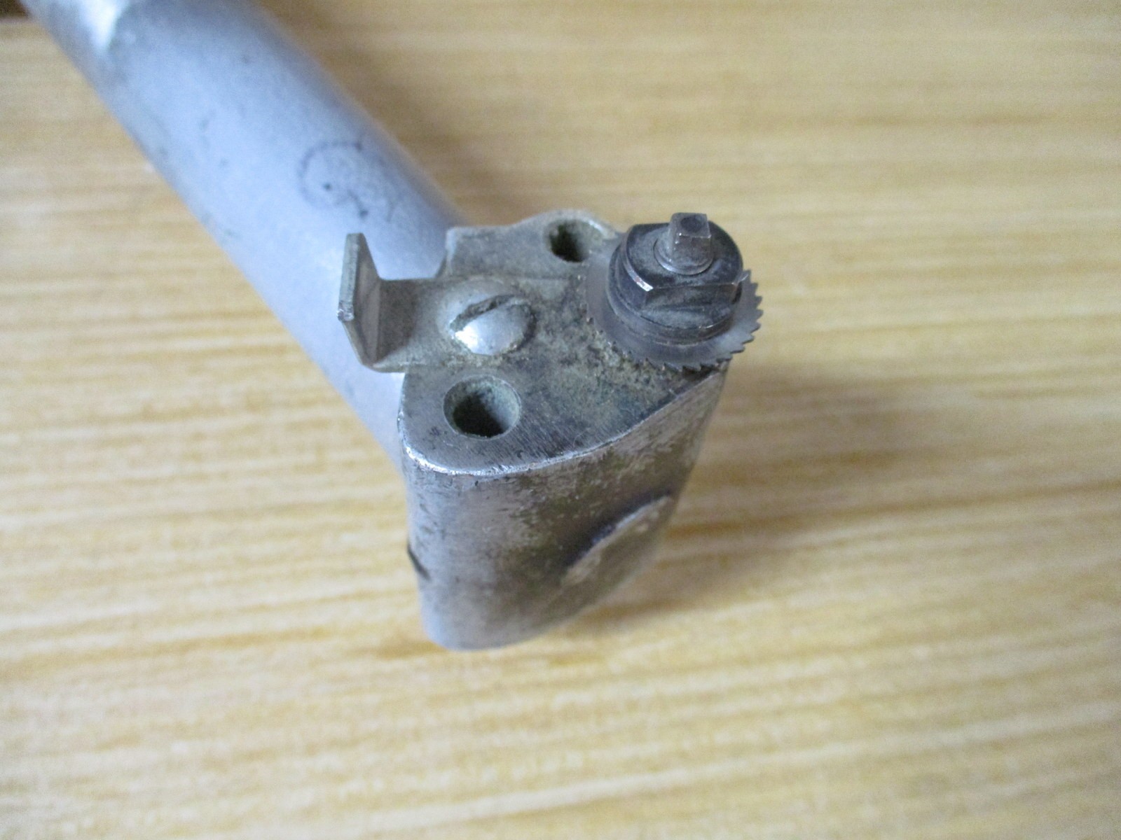 Ideal 25-001C Vintage Rotary Cutter 25001C
