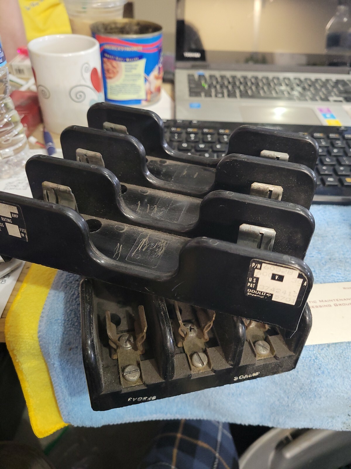 Gould 60328R Fuse Holder 600V 30A 3-Pole also marathon 6f30a3 used on lot 00304