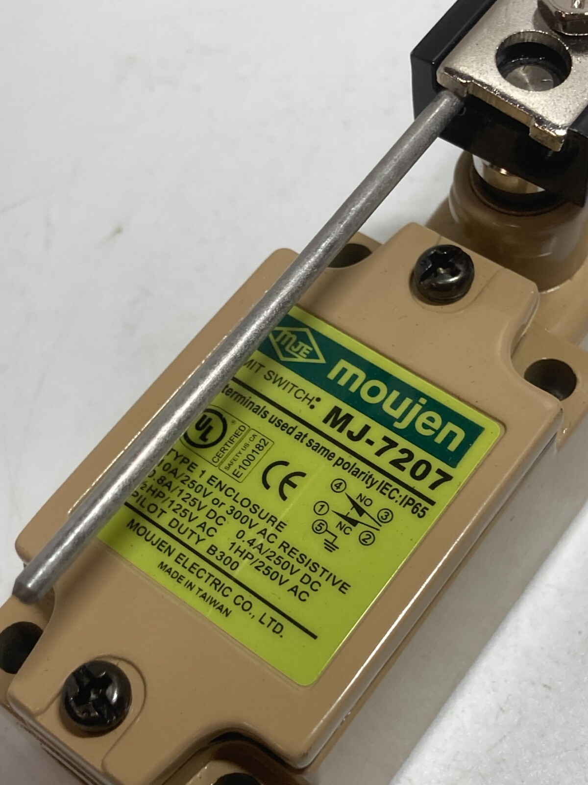 MOUJEN MJ-7207 LIMIT SWITCH TYPE 10A 250/300V ADJ ROD LEVER 1NO/1NC NNB