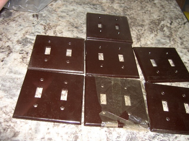 7 Vintage NOS Leviton light switch cover 2 gang smooth NO SCREWS Lot