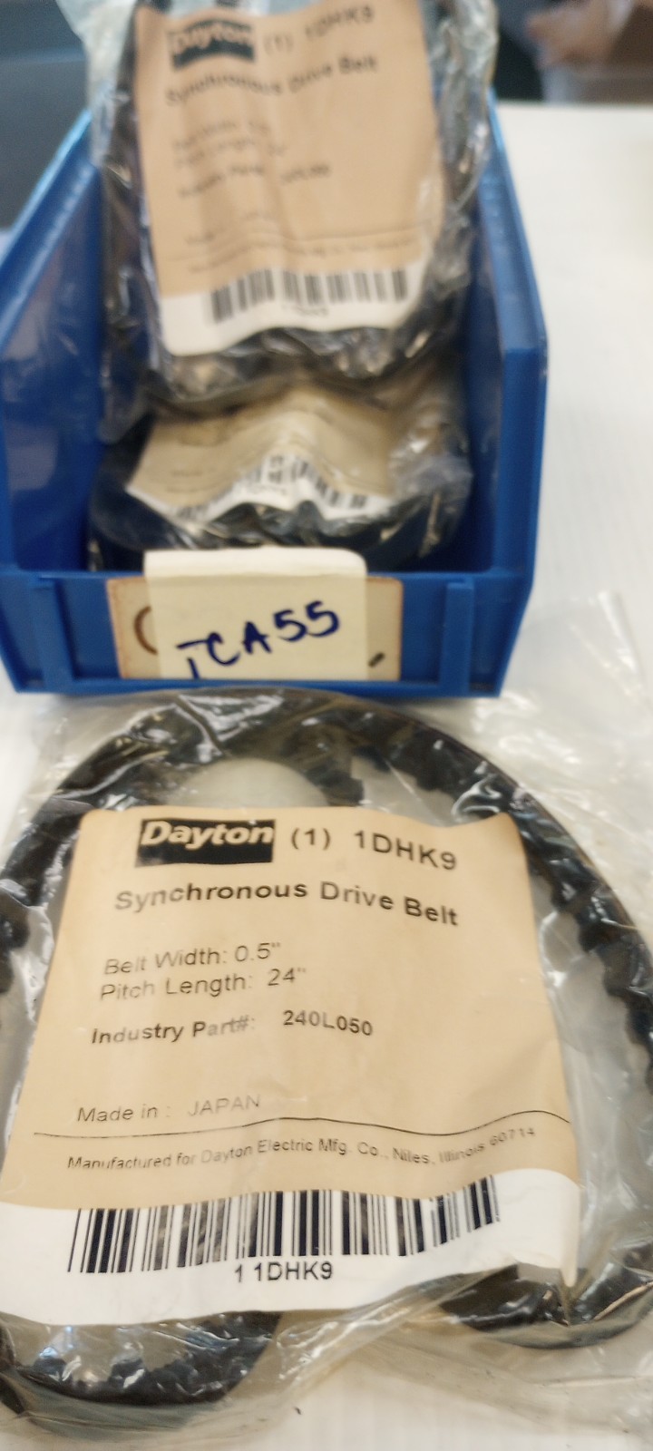 DAYTON 1DHK9 LOT OF 3 Dayton 1DHK9 Gearbelt, L, 64 Teeth, Length 24.0 In, Width