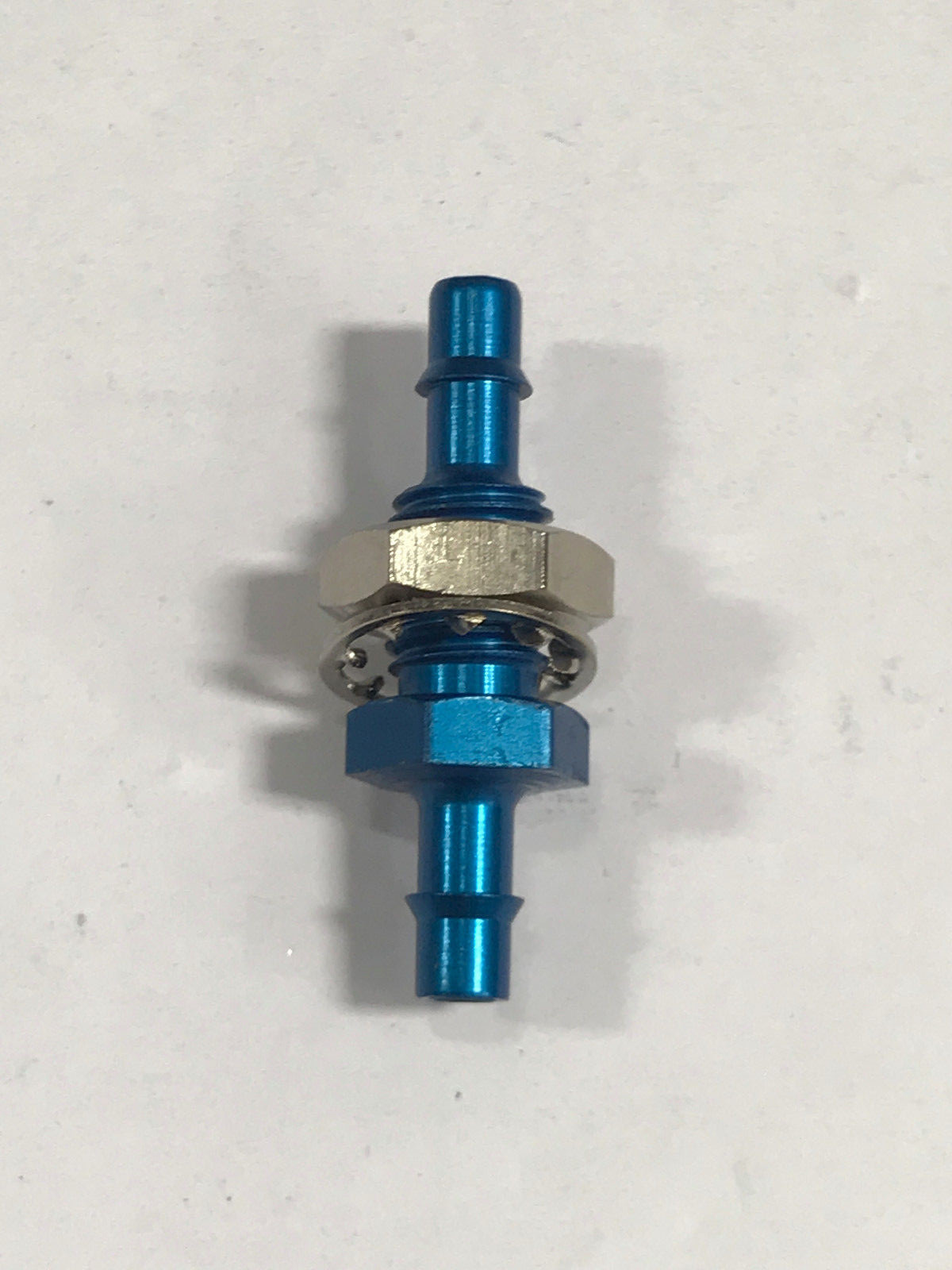 Blue anodized aluminum bulkhead fitting, 1/4-28 UNF thread to 1/8 ID tubing barb