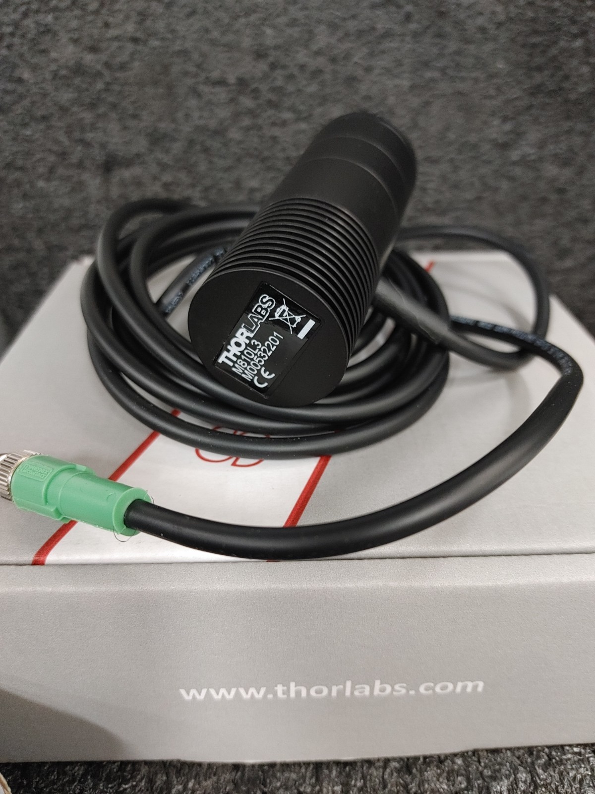 THORLABS M810L3 810 nm 325 mW 500 mA Mounted LED with Lens Tube