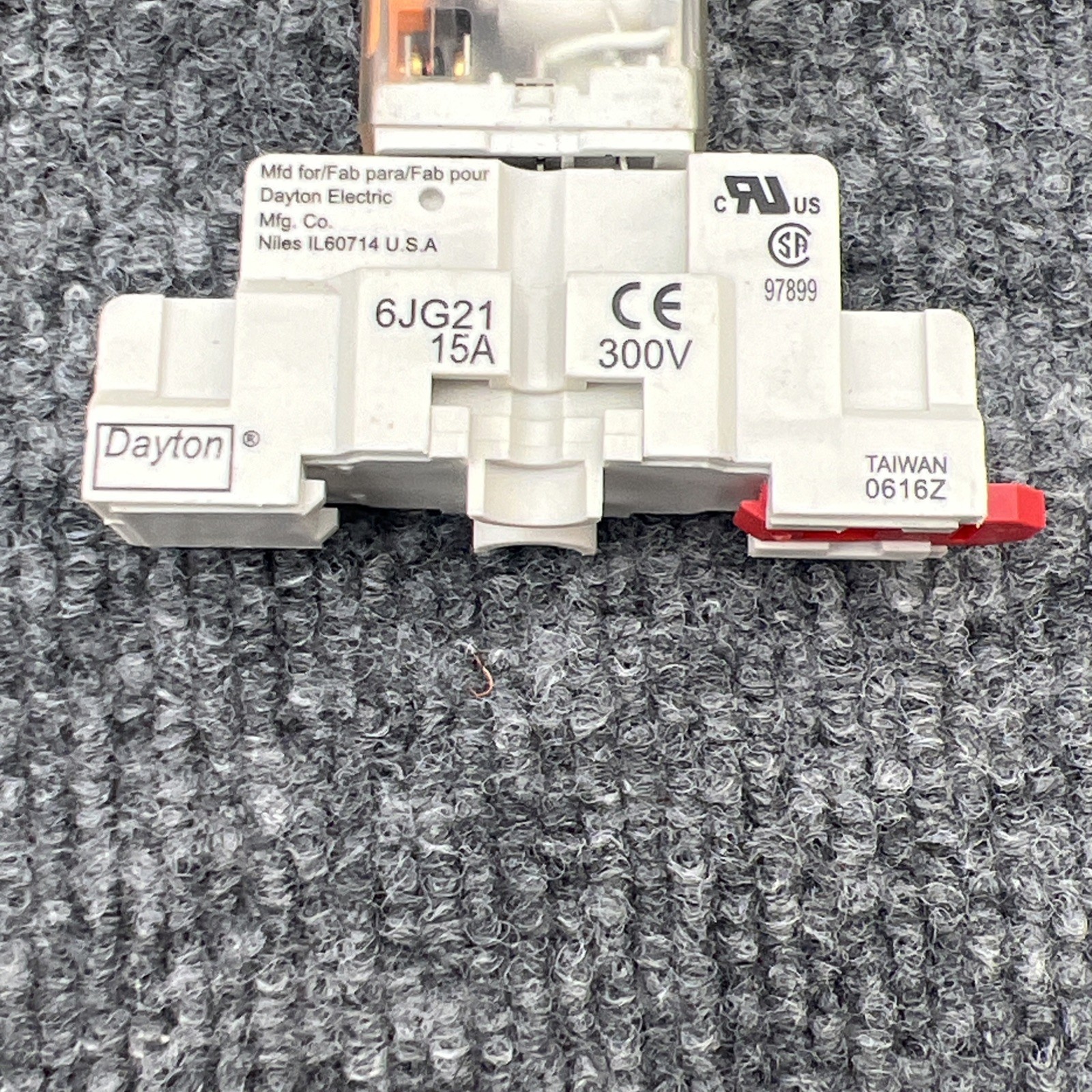 Lot Of 3 – Dayton 5Z494 Relay 15A 110-120V With 6JG21 Base New Other