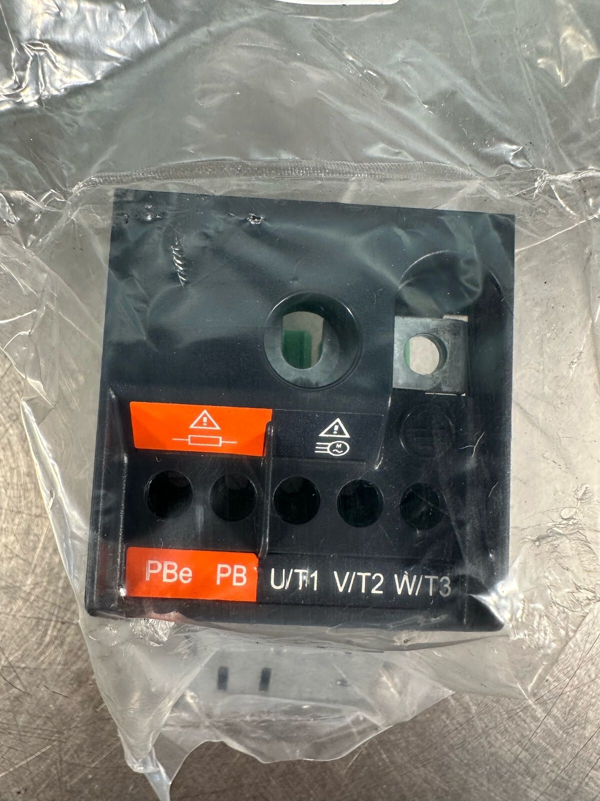 Pbe Motor Pluggable Connector S1A2514702 NEW (5.3.5)