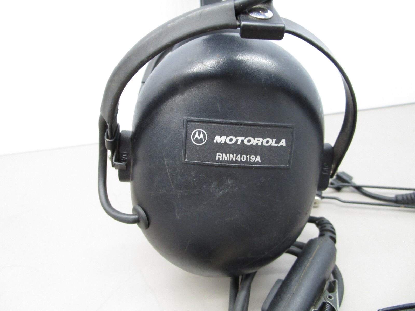 Motorola RMN4019A Medium Duty Radio Headset with PTT Over the Head