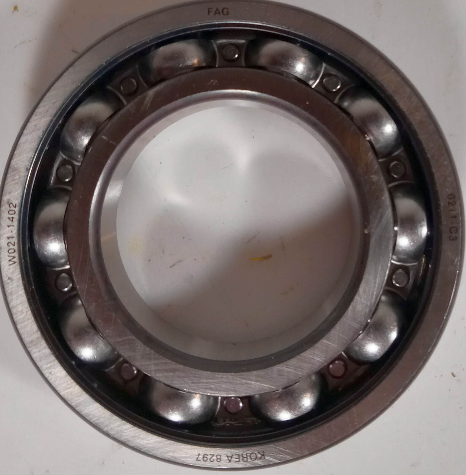 1 NEW FAG 6211 C3 RADIAL DEEP GROOVE BALL BEARING NNB ***MAKE OFFER***