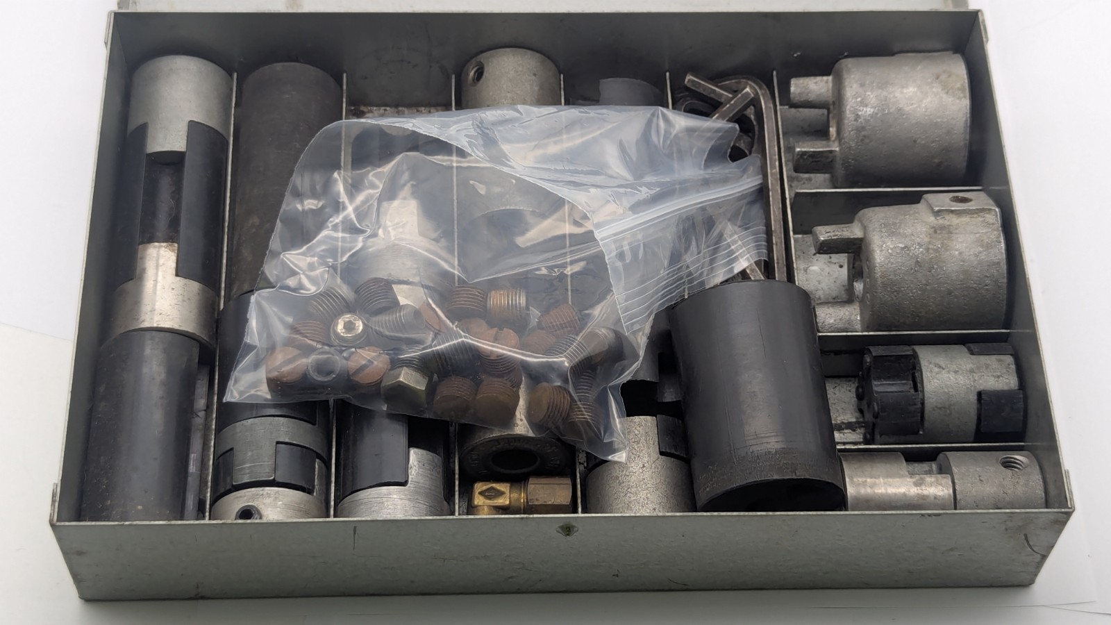VINTAGE LOVEJOY COUPLINGS KIT FOR DISPLAY LOOK READ FUEL OIL BURNER