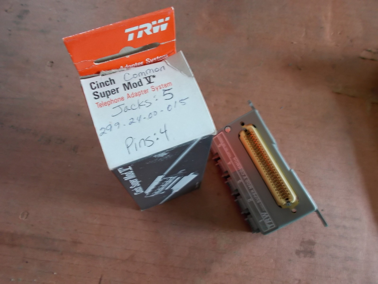 TRW Cinch Super Mod V Telephone Adapter 4-Pins 5-Jacks *FREE SHIPPING*