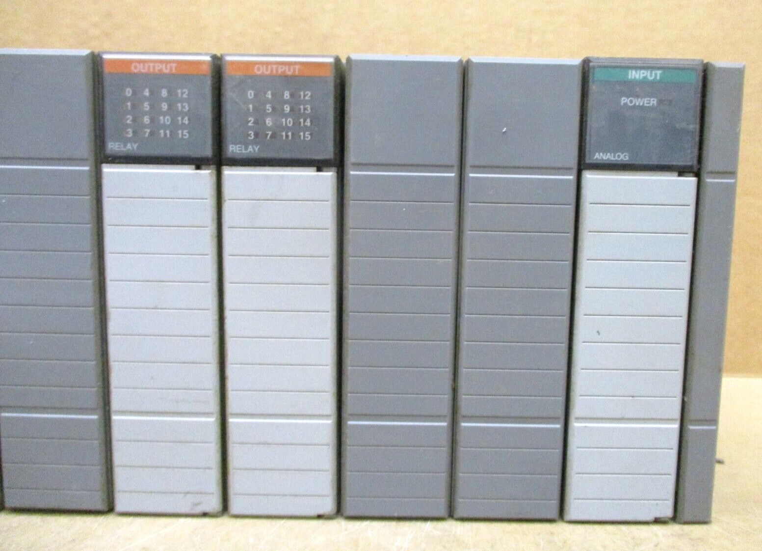 Allen-Bradley SLC 500 1746-P3 SLC 5/04 CPU 1747-L542 1747-DCM 1747-SDN 48694GN