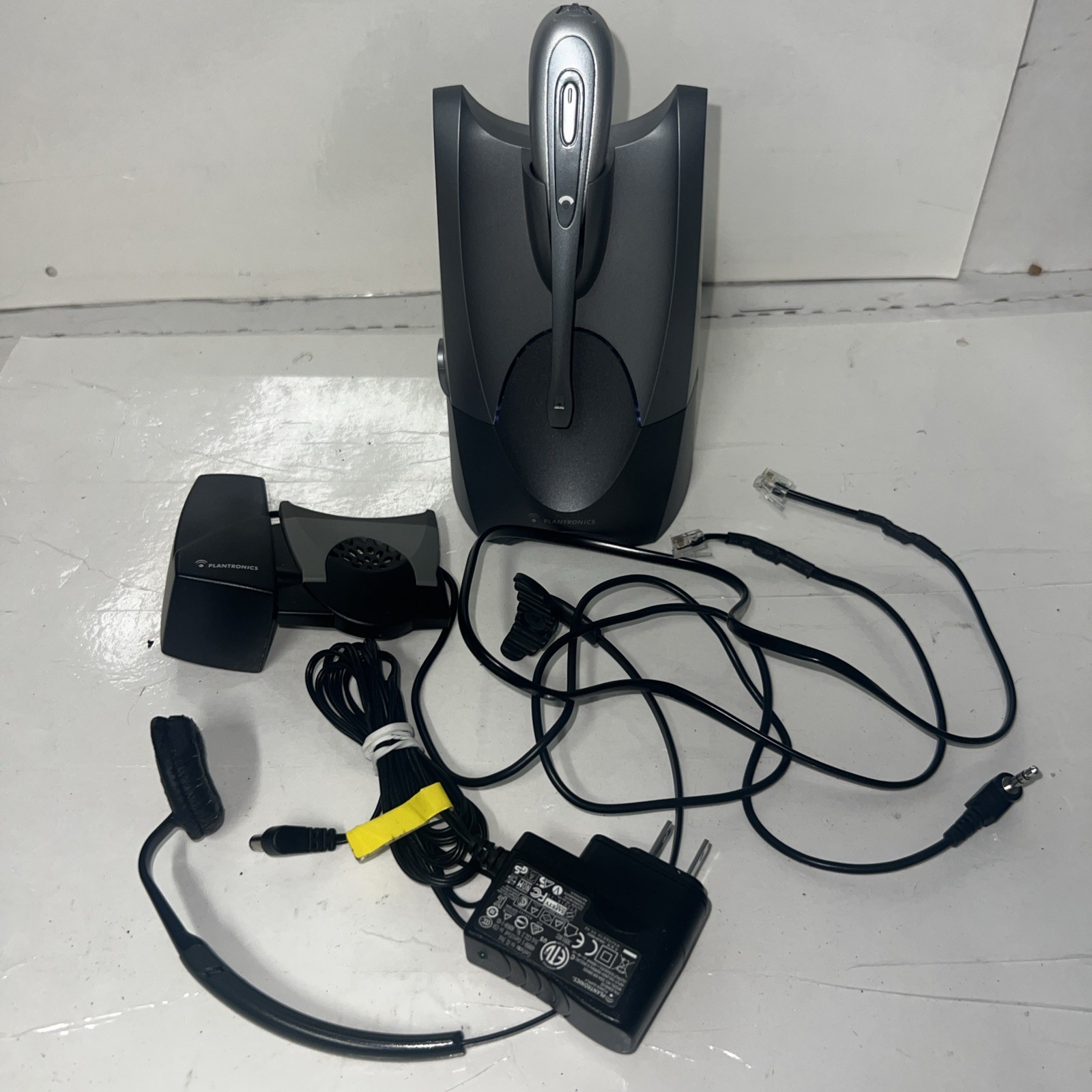 Plantronics CS50 Wireless Headset W/ Charging station and Charger and cable