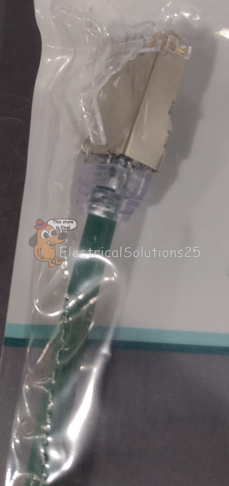 New Panduit STP28X0.5MGR Cat6A Shielded Patch Cord 0.5m Green – Free Shipping