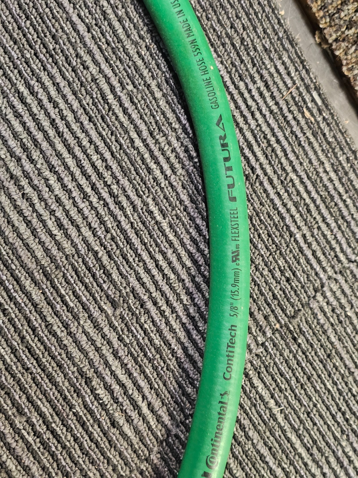 Continental ContiTech 20835375 Flexsteel Futura 5/8″ x 6′ Gasoline Hose Green