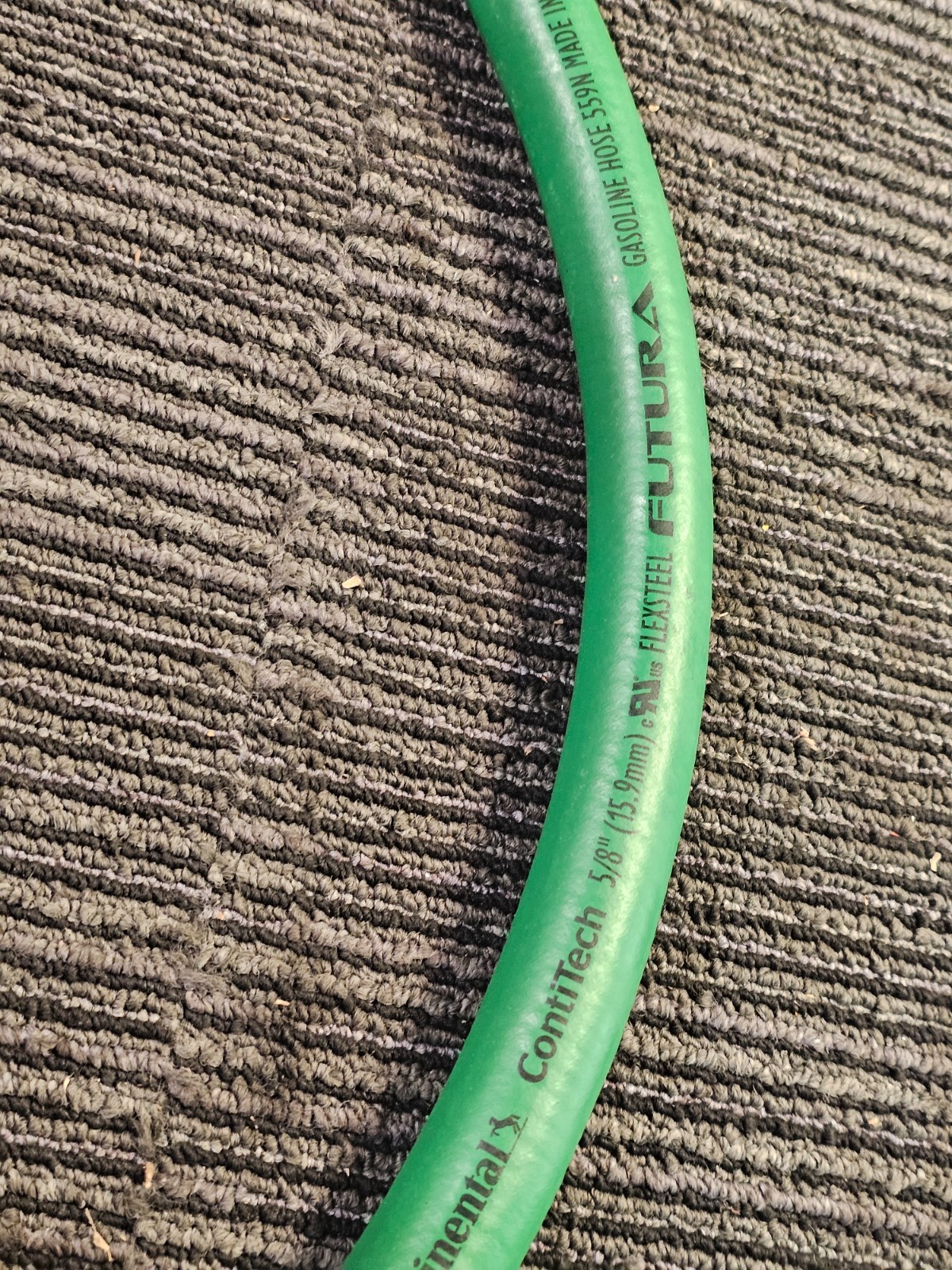 Continental ContiTech 20835375 Flexsteel Futura 5/8″ x 6′ Gasoline Hose Green