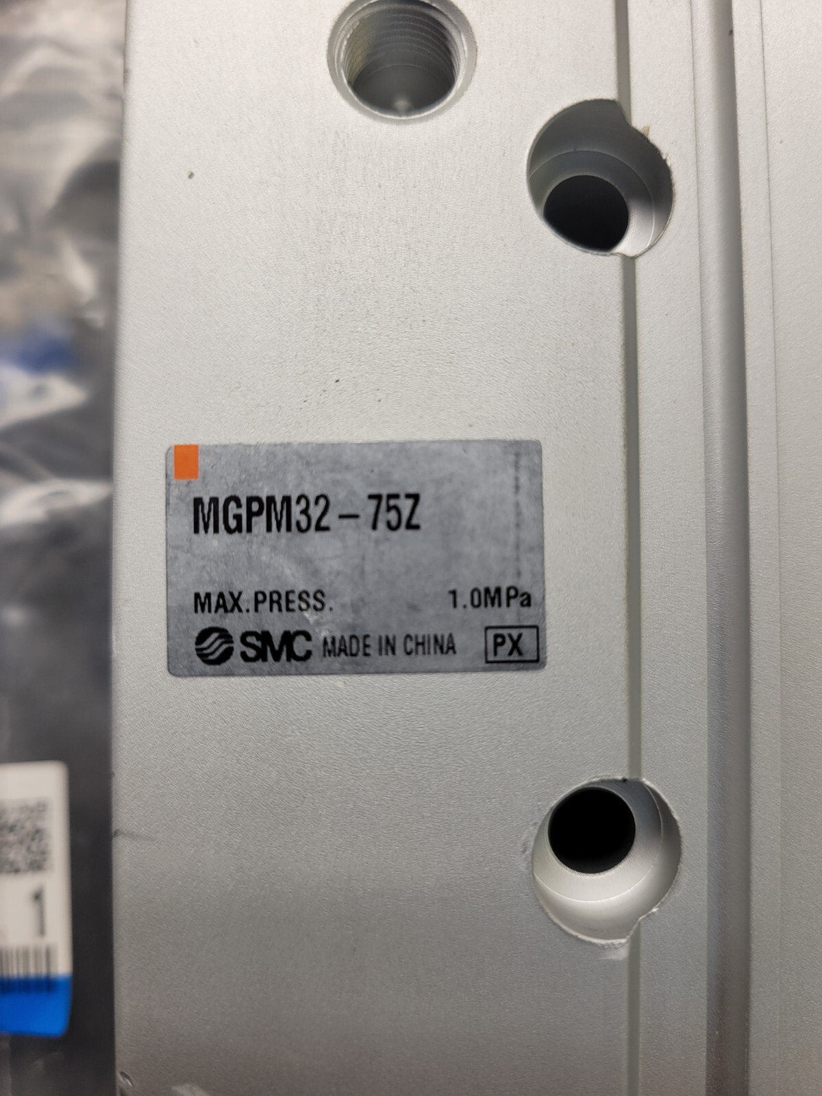 SMC MGPM32-75Z Cylinder.