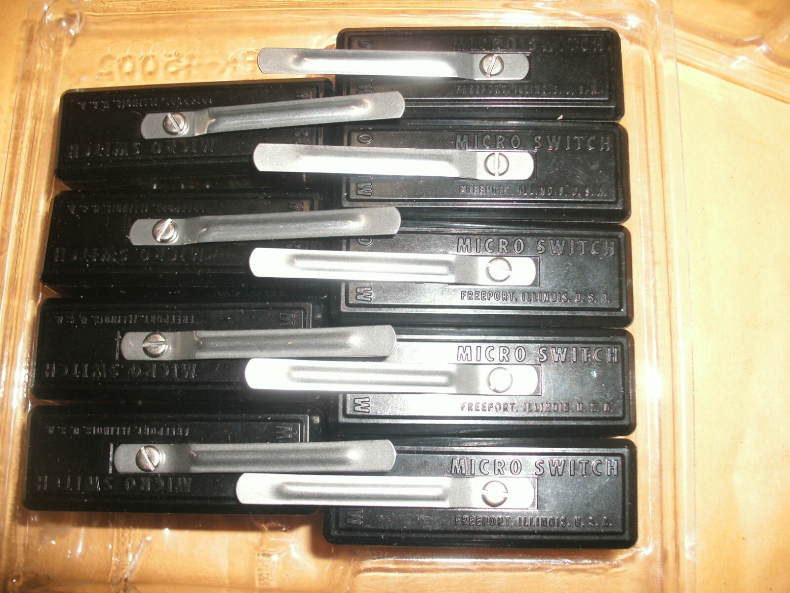 LOT OF 9 – HONEYWELL MICRO SWITCH BZ-2RL BZ2RL