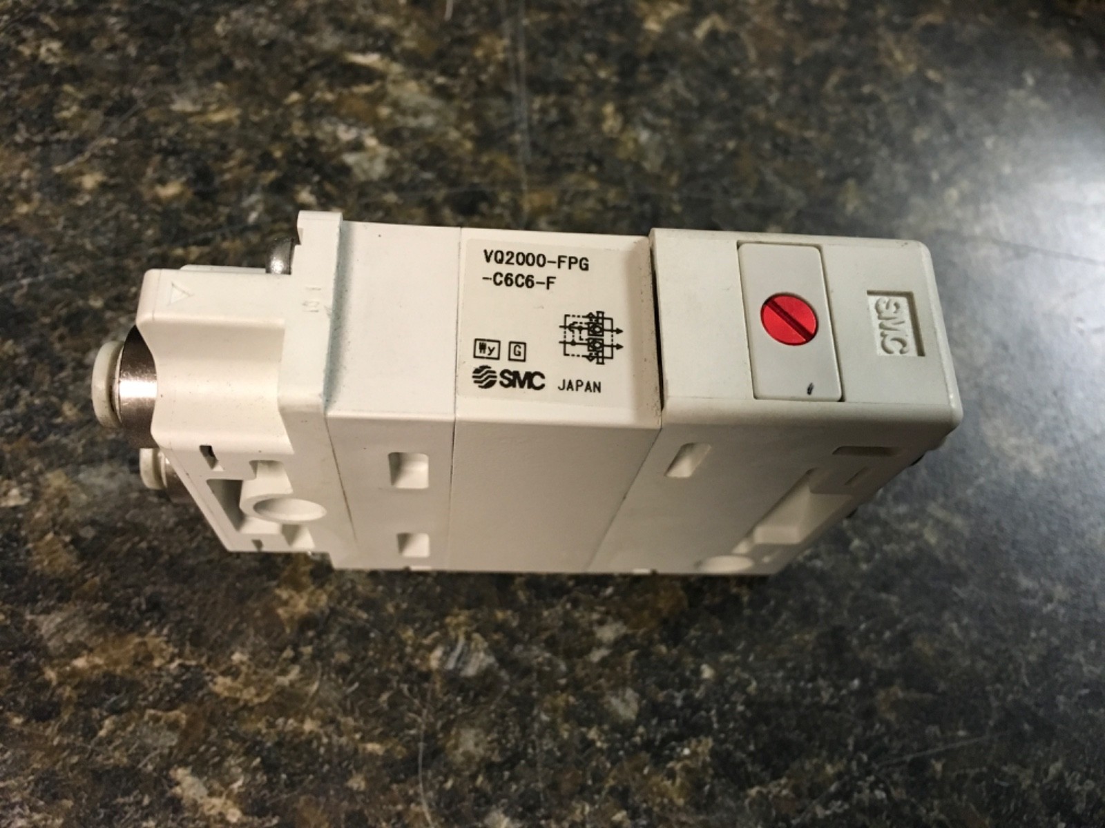SMC VQ2000-FPG-C6C6-F DOUBLE CHECK VALVE (KB)
