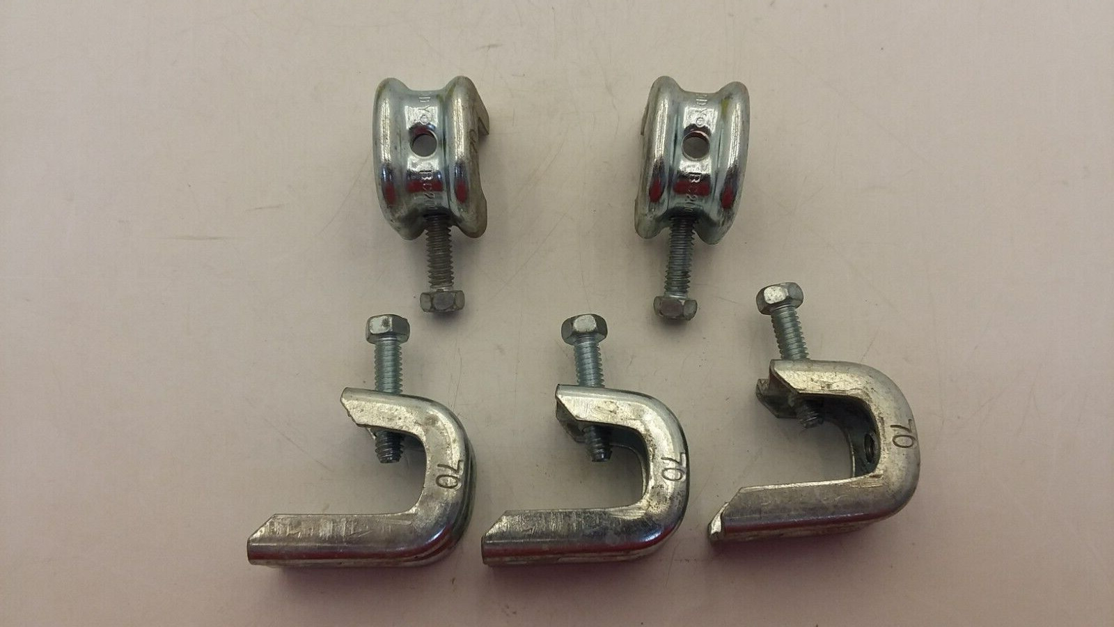 ERICO BC200 STEEL BEAM CLAMP 5/8″ FLANGE 1/4″ ROD SIZE 1/2″ MAX FLANGE LOT OF 5