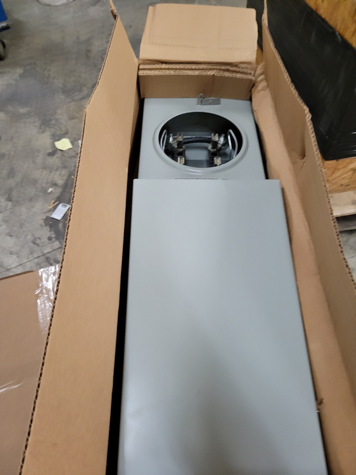 Eaton CHR9N9NKGSU Power Outlet Panel NOS NEW